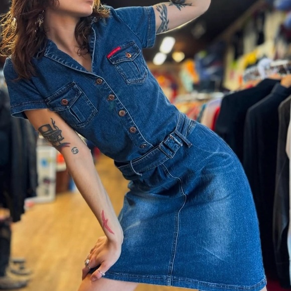 Hot Kiss stretchy denim dress with front buttons 2000’s Style - Picture 11 of 13
